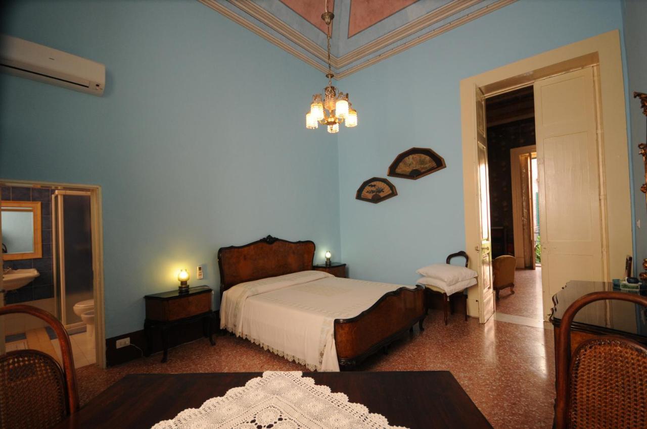 Palazzo Leuzzi B&B Galatone Habitación foto